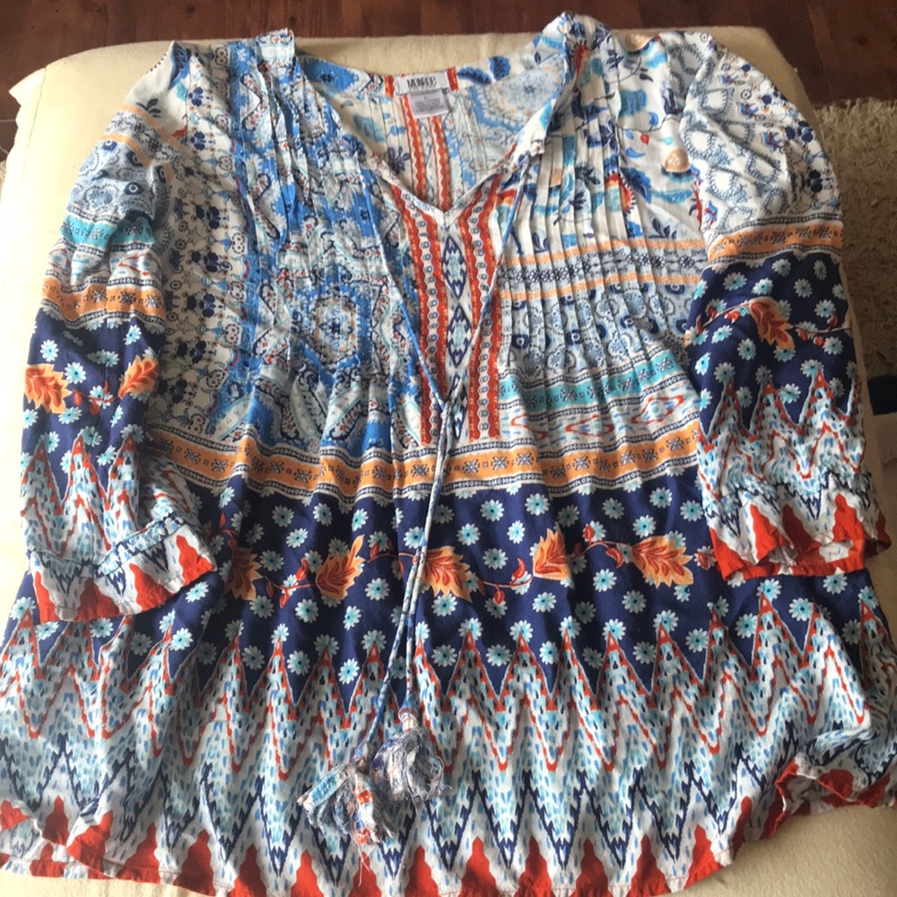Flowy multicolor shirt